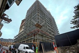 Реставрация замка Сен-Мер.