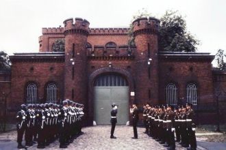 Тюрьма Шпандау была единственным учрежде