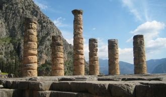 Храм Аполлона в национальном парке Парна