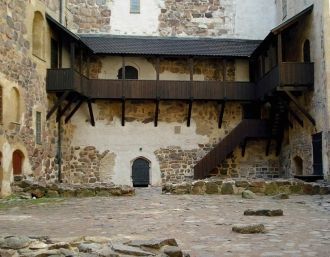 Один из внутренних дворов Абоского замка