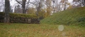 Довершают пейзаж озёра Паллонлахти и Кау