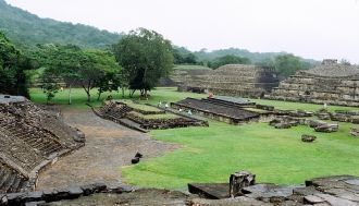 В 1992 году Эль-Тахин вошёл в список Все