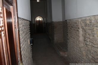 Внешне симметричный, компактный план вкл