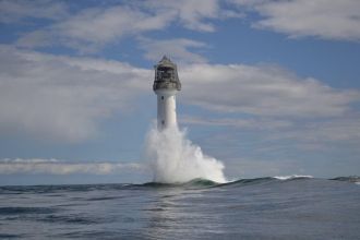 В 1902 году вся верхняя часть маяка и св