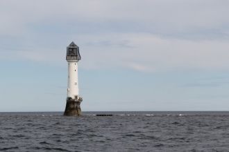 Вход в здание, от которого начинается ви