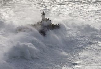 Сегодня маяк Тевеннек оборудован совреме