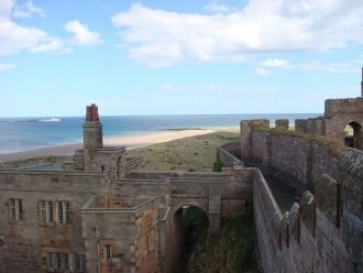 Вид со стен замка на море