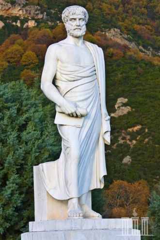 Статуя Аристотеля в Стагире.