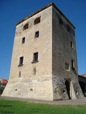 Периодически в Торре Вэлья проходят выст