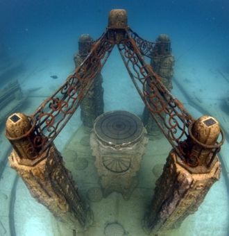 Риф уже начал напоминать Затерянный Горо