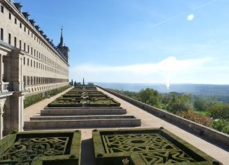 В 1559 году Хуан Баутиста де Толедо выпо