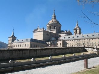 Королевские покои были размещены в Эскор