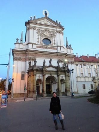 Многие элементы декора покрыты позолотой