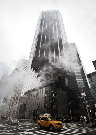 Трамп Тауэр расположен в Нью-Йорке на Пя