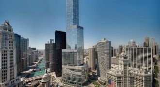 Этот высокий небоскреб начали строить в 