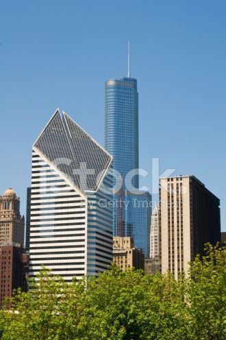 Строительством этого красивого здания за