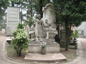 Вавилонская башня усыпальницы Антонио Бе