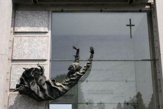 В 1876 году на Монументальном кладбище о