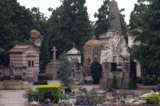 В многочисленных аллегориях, символах, и