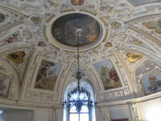 Живописный декор часовни содержал сцены 