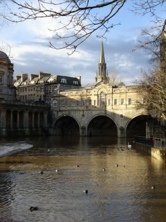 Он назван по имени Фрэнсис Палтни, насле