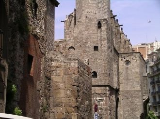 Готический город таит в себе много тайн,