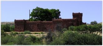 Нужно сказать, что в замке было невероят