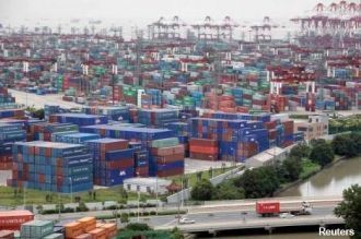 Порт Шанхая становится лидером по контей