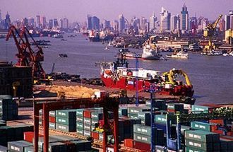 Порт Шанхая специализируется на контейне