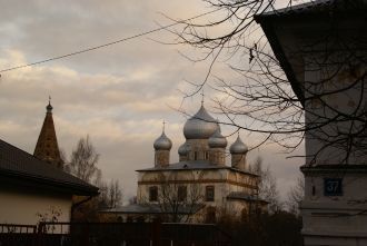 Архитекторы построили здание собора в дв