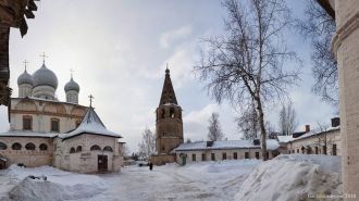 По ярославской традиции собор весь усеян