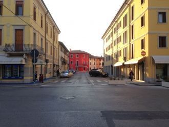 Внутри город состоит из трех «колец-уров