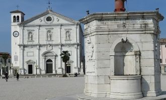 В настоящее время население Пальманова с