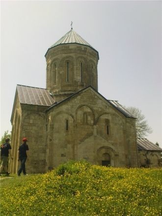 Этому памятнику грузинской архитекторы и