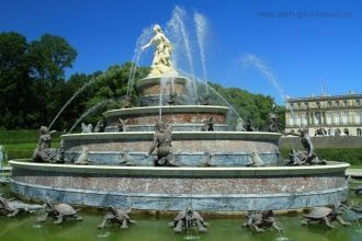 Новый дворец должен был являться загород