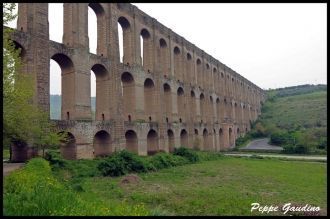 В долине не было источников воды, достат