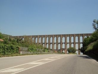 Но на одном участке встретилось препятст