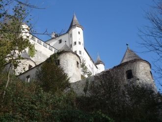 Первые упоминания о замке на месте Тратц