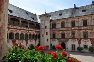 Долгое время хозяевами Тратцберга были и