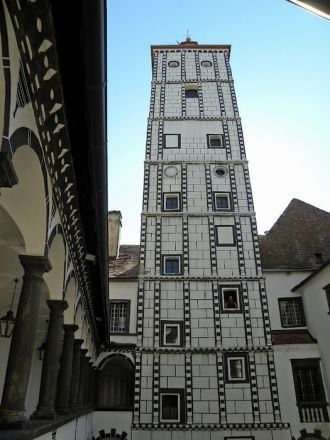 Фон Лозенштайнеры владели замком до 1614