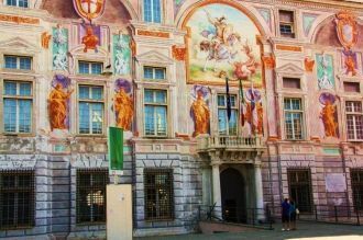 В средневековом палаццо Сан-Джорджо, ког