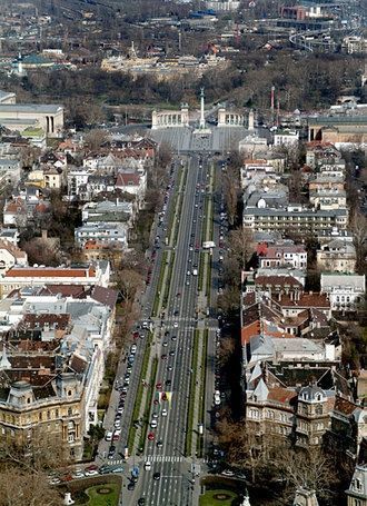 Элегантный проспект был назван в честь п