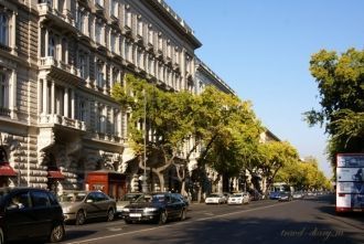 Сегодня на проспекте Андраши внимание ту