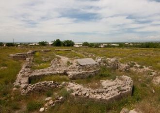 При Хосрове II (330-338гг.) Двин стал ст