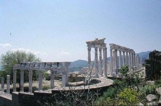 В самом Пергаме производили золотую парч