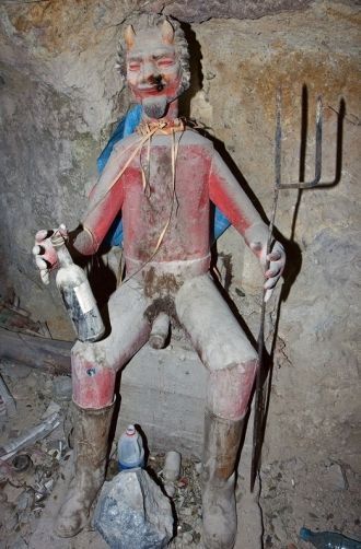 Монумент тому, у кого тысячи имен. Шахте