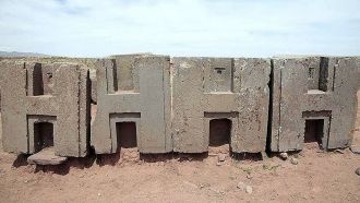 Здесь находится самая большая каменная п