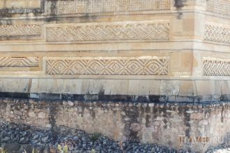 Мозаика зданий поближе.