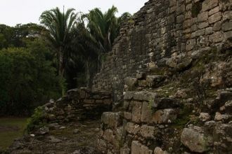 Этот храм был построен приблизительно од