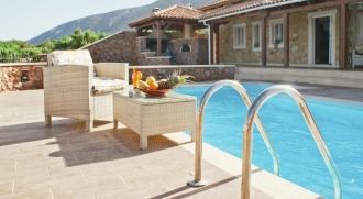 В Като Закросе работают небольшие отели,